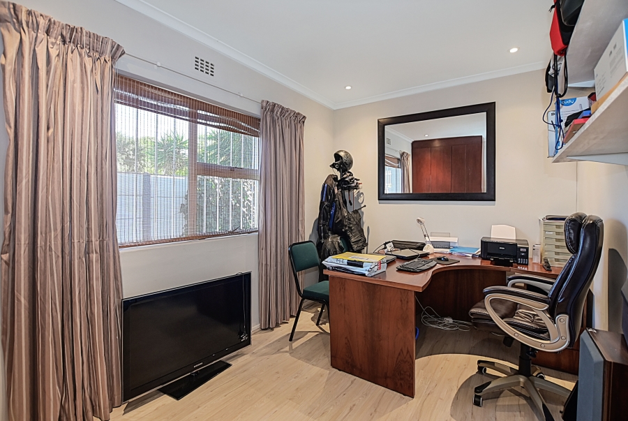4 Bedroom Property for Sale in Blouberg Rise Western Cape
